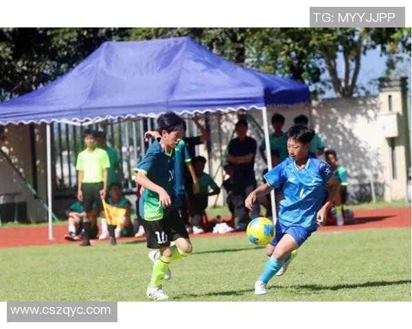 足球明星携手搭建帐篷挑战赛趣味视频引发热议 足球明星携手搭建帐篷挑战赛趣味视频引发热议