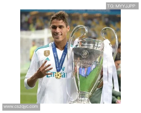 足球明星魅力解析:为何他们能赢得全球球迷的热爱与追捧 足球明星魅力解析:为何他们能赢得全球球迷的热爱与追捧