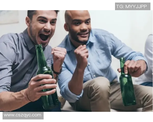 足球明星庆祝胜利泼啤酒视频引发热议网友热情评论不断 足球明星庆祝胜利泼啤酒视频引发热议网友热情评论不断